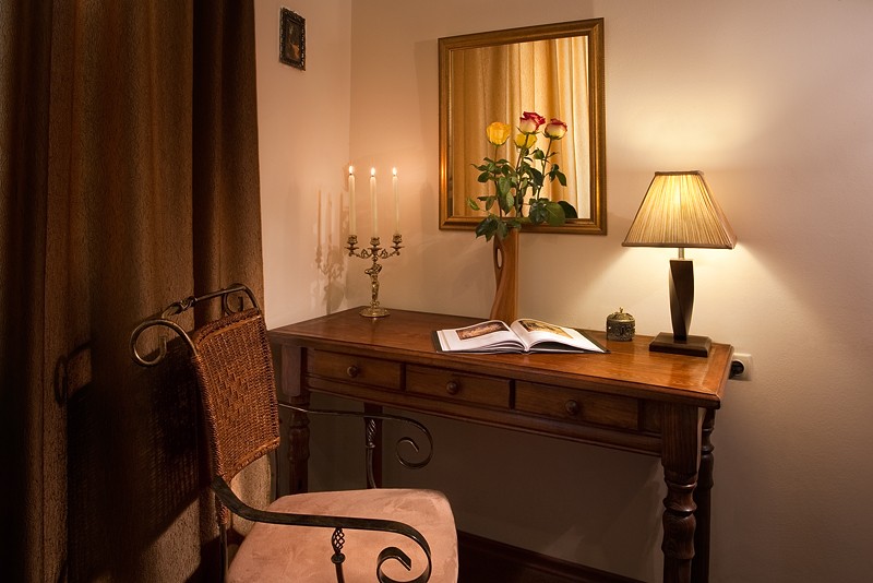 Working Area / Suite Room